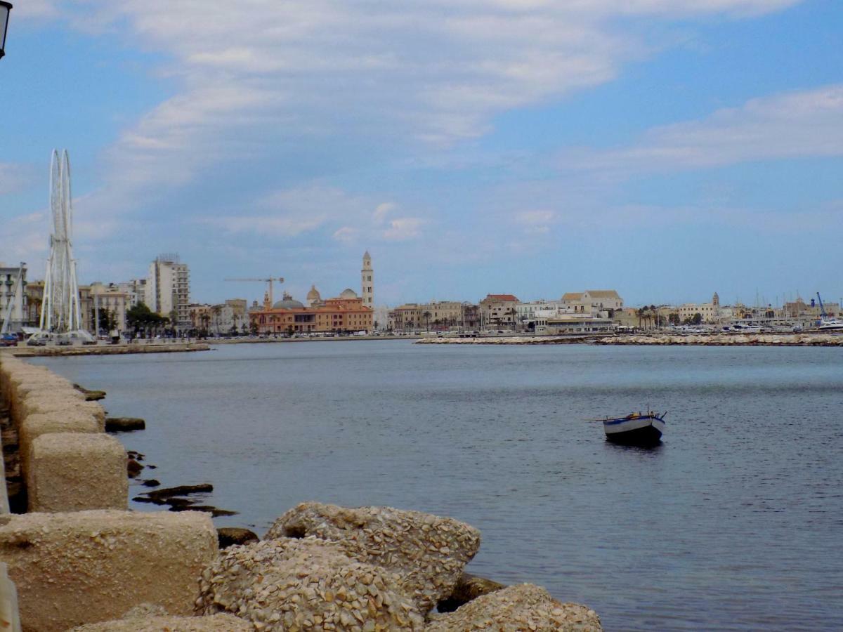 Wonderful Apartment - 5 Minutes Walking From The Beach Bari Kültér fotó